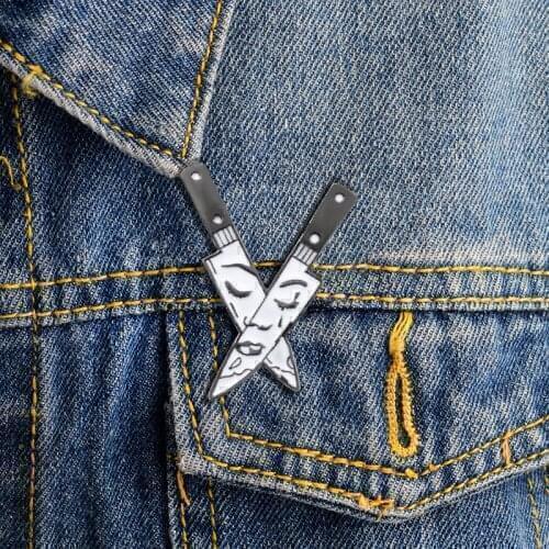 Double Knife Cartoon Lapel Pins Brooch Metal Badge Vintage Classics Fashion Retro Jewelry Gifts Collection
