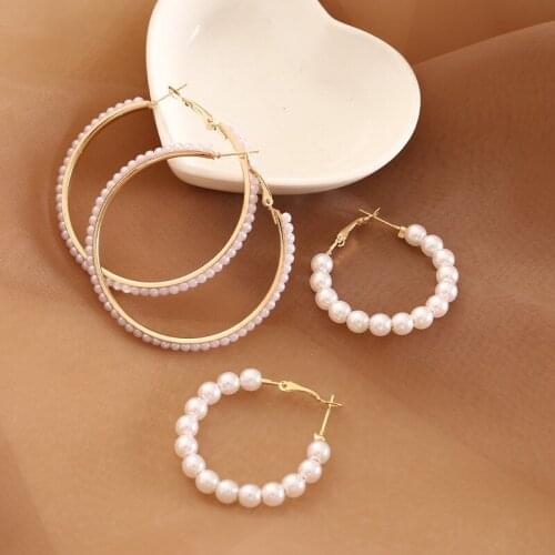 Wholesale Various Metal Pearl Dangle Earrings for Women Party Jewelry Accessory Female Fashion Personality