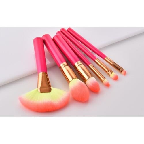 6Pcs Rose Red Makeup Brush Set Loose Powder Blush Eye Shadow Brush Premium Synthetic Makeup Brushes Face Makeup Tools