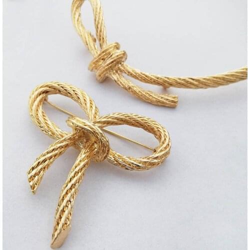 2020Fashion 1Pc Woman/Girl Imitation Pearl Brooch Classic Charm High Quality Accessories Simple Double Pearls Brooches All-match