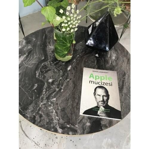 Round table with marble pattern