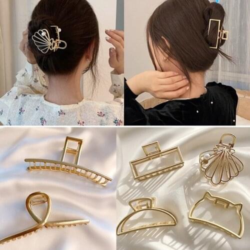Korean Metal Pearl Hair clip accessories for Women Girl hair claw crab hairpin barrette 2021 Hairgrips salon Headwear hairstyles