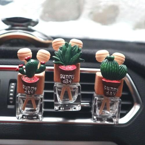 30pcs Car Essential Oil Diffuser Bottle Vent Clip, Car Outlet Perfume Clips Auto Fragrance Diffuser Ornament With Clip