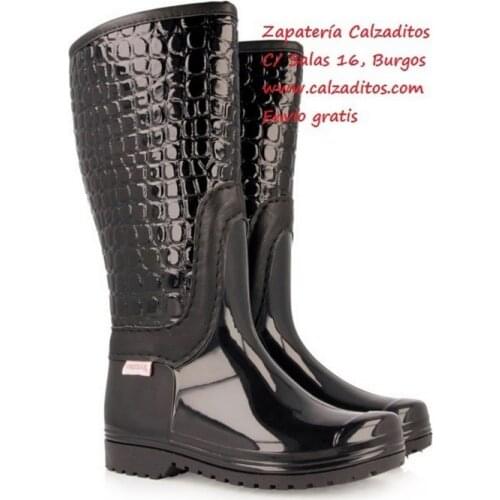 Girls or girls black water high boots in strawberries with cream by Conguitos
