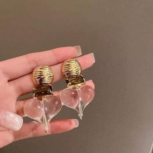 European and American exaggerated design earrings acrylic simple earrings web celebrity fashion earrings