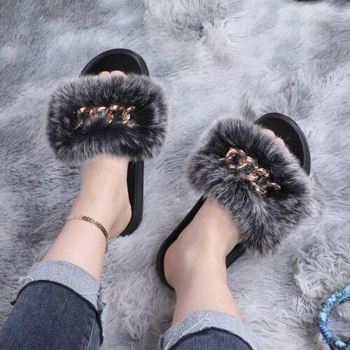 Fluffy Flip Flops Faux Fur Slippers Designer Golden Chain Furry Fur Slides Plush Beach Slippers Women Sandals Home Flat Shoes
