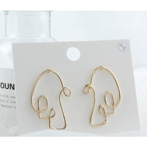 New Big Irregular Geometric Earrings Fashion Gold Color Metal Stud Earrings Brincos Bijoux Jewelry Accessory Gift for Women