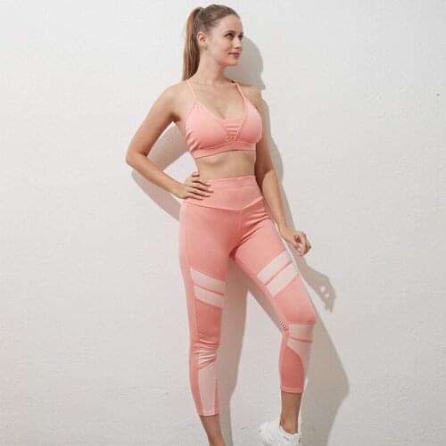 Striped Sportswear for Women 2021 Ladies Seamless Running Sets Slim Bra Tops and Pants Suit Breathable Two Pieces Yoga Sets U327