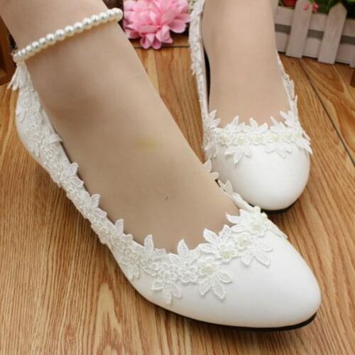 3cm low heel wedding shoes woman beading straps ivory lace bridal shoes HS022 lady female party dress ivory lace shoes