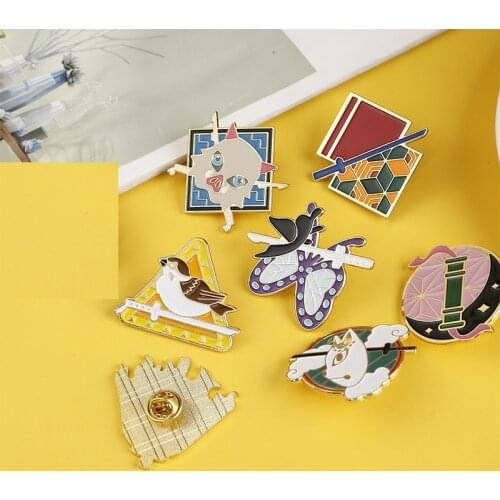 Anime Demon Slayer Brooch Cosplay Prop Accessories Kimetsu No Yaiba Pin
