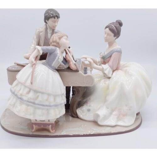 Elegant Piano Family Art Sculpture Western Woman Statue Beauty Girl Figurines Ceramic Crafts Creative Home Decoration R5302