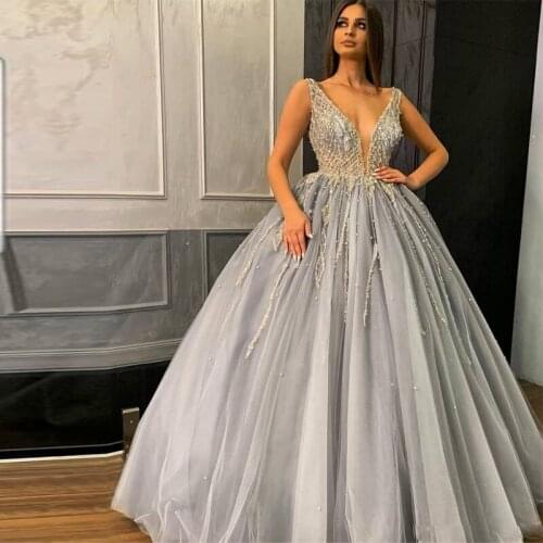 Gorgeous Grey Ball Gown Prom Dresses Deep V Neck Beaded Crystal Pleat Abendkleider Evening Gowns Long Prom Wears