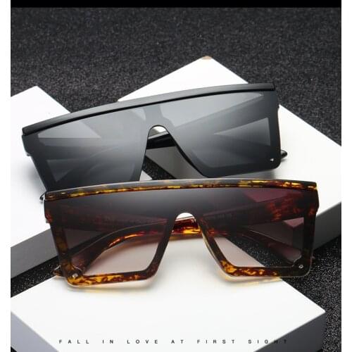 New Driving Glasses Woman Oversize Square Sunglasses Vintage Luxury Big Frame Flat Panel Lens Fashion Glasses Driver Goggles