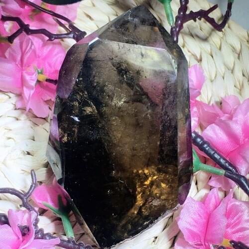 Golden rutilated free from