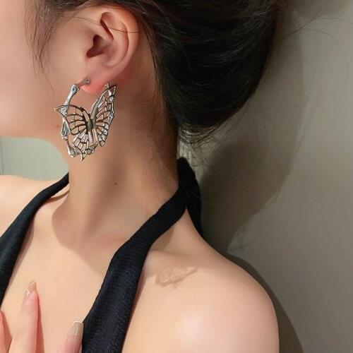 Fashion Hollow Butterfly Big Earrings for Women Girls Metal Design Atmospheric Metal Temperament Earring Female Party Jewelry
