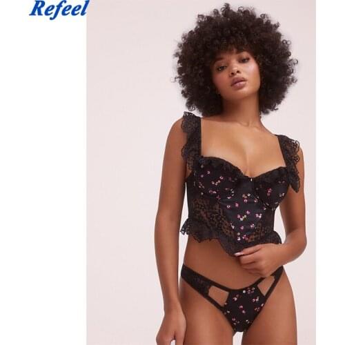 Romantic Lace Patchwork Crop Top Women Back Hollow Out Sleeveless Sexy Tank Top Vintage Black Fashion Summer Tops