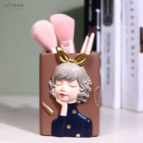 Cartoon Girl Heart Desktop Multifunctional Makeup Brush Storage Box Student Stationery Pen Holder