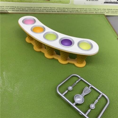 Geniune Sylvanian Doll Families Dollhouse Animal Figures furniture set clothes house food without package