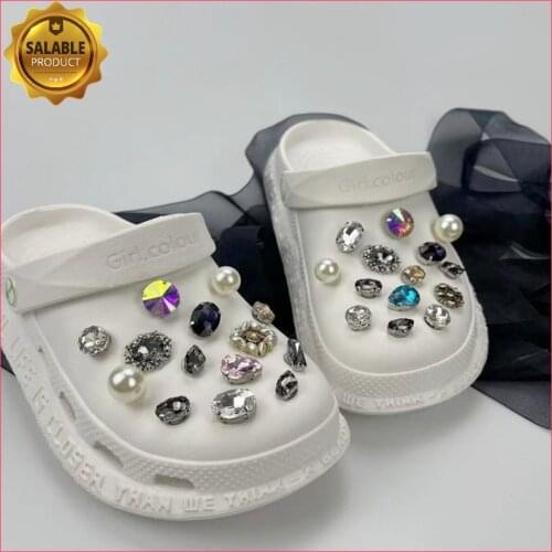 New Brand Rhinestone Shoe Croc Charms DIY Decaration Accessories Clog Pearl Jibz for Croxes Hello Kids Womens Girls Gifts