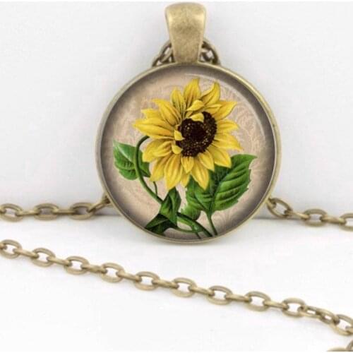 2021 Wholesale Sunflower Flower Time Gem Stone Necklace European and American Fashion Daisy Pendant Necklace