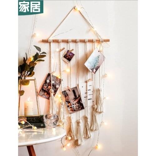 1 Set Macrame Wall Hanging Woven Shelves Boho Tassels Photo Display Holder Home Wall Art Decor (includes 20 Wooden Clips) )