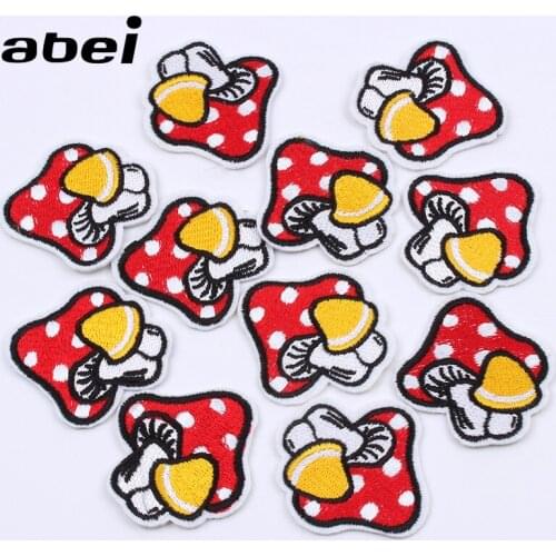 10pcs/lot Cartoon mushroom Patch Cute Vegetable Fabric Appliques Clothing Sew On Badge Iron On Garments Stickers for Jeans Coats