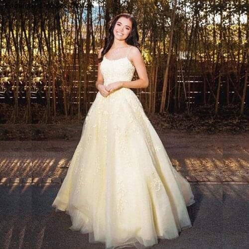 Applique Lace Long Prom Dresses Light Yellow Criss Cross Backless Scoop Neck Evening Dress 2021 Spaghetti Strap Sweep Train