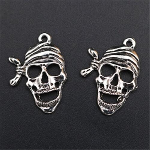 WKOUD 10pcs Silver Color Caribbean Pirate Skull Charm Punk Necklace Bracelet DIY Metal Jewelry Alloy Pendants A1543