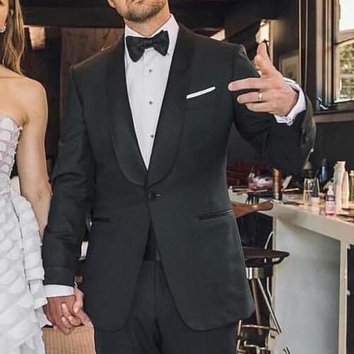 Fashionable One Button Black Groom Tuxedos Groomsmen Shawl Lapel Mens Suits Blazers (Jacket+Pants+Tie) W:965