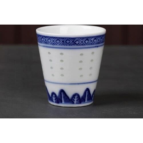 2PCS/Lot Blue and White Porcelain Dragon Teacups Jingdezhen Ceramic Sake Cups Vintage Chinese Small Tea Cup Drinkware Tea Bowls