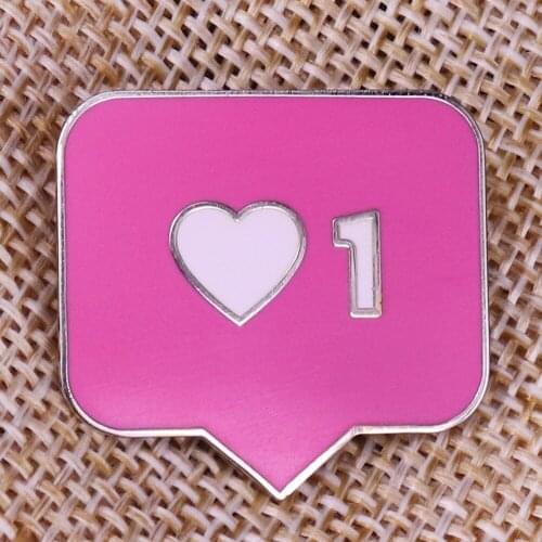 Valentines Day present number one heart for Boyfriend girlfriend wife husband Enamel pin badge