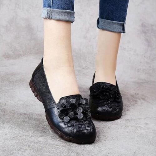 Soft Genuine Leather Flat Shoes Women Flats with Flowers Ladies Shoes Women Designers Loafers Slip On