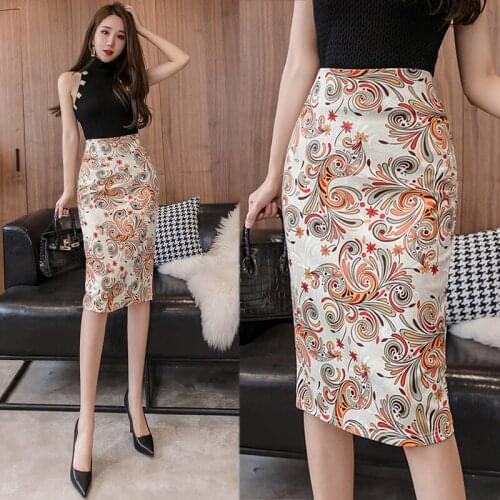 2021 New Womens Skirts Summer Floral Flower Golden Printing Pencil Skirts Large Stretch Bodycon Elegant Fashion Women Clothes