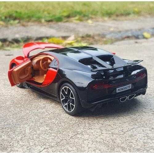 1:32 Scale Diecast ForBugatti Chiron Alloy Metal Super Sports Car Model Collection Model Pull Back Sound&Light Toys Vehicle Car
