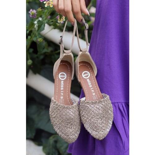 Acir Vizon Örgülü Sandalet