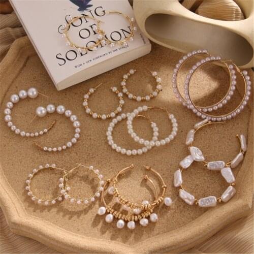 DIEZI Fashion Baroque Imitation Pearl Circle Hoop Earrings For Women 2021 Irregular Geometric Earrings Jewelry Brincos Female