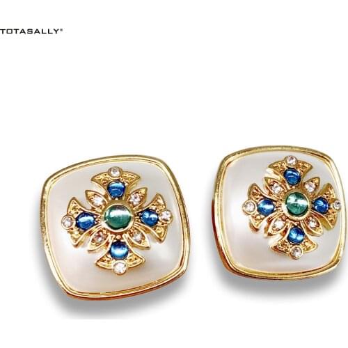 TOTASALLY Fashion Clip Earrings Womens Vintage Luxury Square Simulated Pearl Earrings Non-piercing Ear Earrings Bridal Jewelry