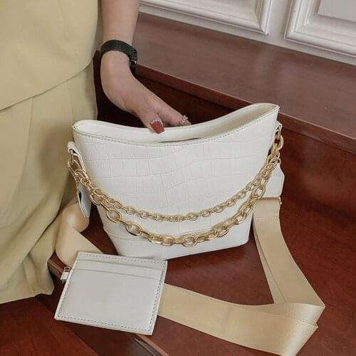 Brand Design Chain Bucket Bag Women 2021 Trend Simple Luxury Solid Color Shoulder Bag Lady Fashion Summer Travel Crossbody Bag