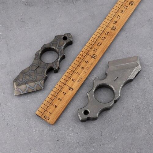 Tactical outdoor portable window breaker finger tiger titanium alloy TC4 bottle opener punch outdoor high hardness