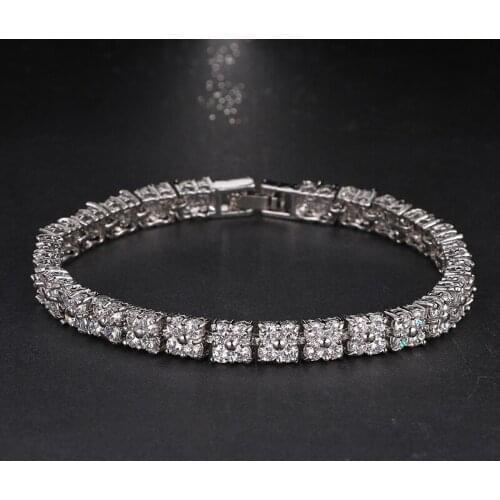 Bettyue Brand New High Quality Exquisite Bracelet Luxury Shinny Cubic Zirconia Bracelets For Women Fashion Wedding Party Gift