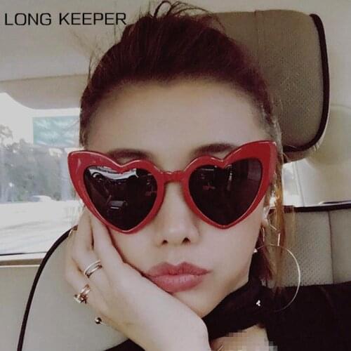 Love Heart Shaped Sunglasses Women Vintage Brand Designer Cat Eye Sun Glasses Retro Gradient Glasses Ladies Shopping Eyeglasses