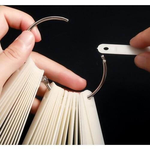 50pcs False Nail Swatches Sticks Nail Polish Practice Display Art Tips Nail Sample Sticks with Metal Splits Ring DL