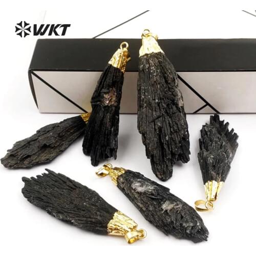 WT-P790 Romantic black kyanite stone pendant in randomly shape,wholesale gold cap black kyanite pendant for necklace