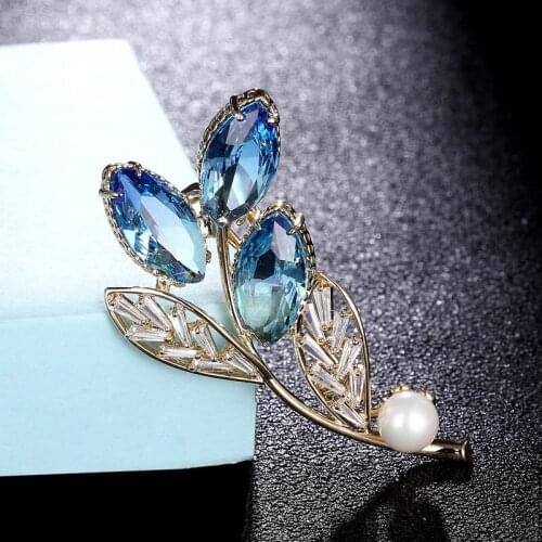 Zlxgirl blue and purple zircon Flower Brooch Wedding bridal Jewelry metal Gold copper pearl Hijab Pins Clothes Suit Accessories