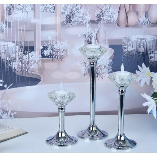 Acrylic Crystal Romantic Candle Holders Electronic Candles Candlestick Wedding Party Table Centerpieces Home Decor Candle Stand