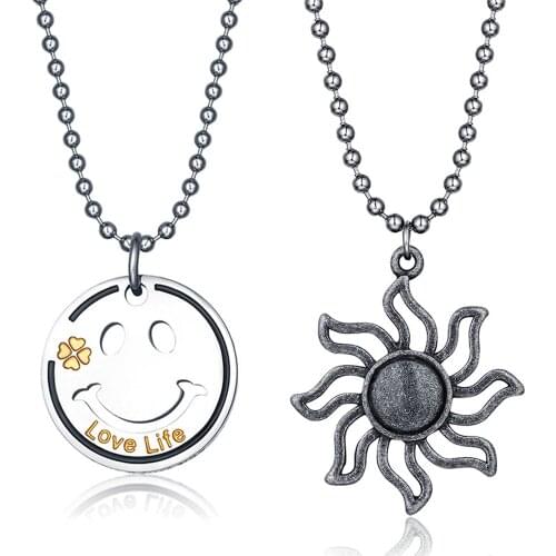 Smile Face Round Sunflower Necklace For Men Women Teen Boys Girls Stainless Steel 2020 Vintage Fashion Punk Kpop Hip Hop Jewelry