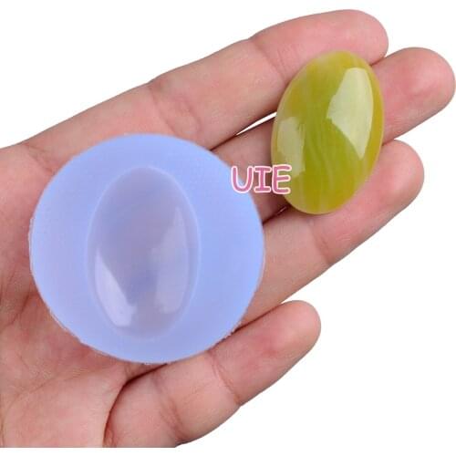 BYL248U 29.9mm x 19.5mm Round Cabochon Silicone Mold for Resin Cameo Earrings Necklace Pendant Making Candy Chocolate Fondant
