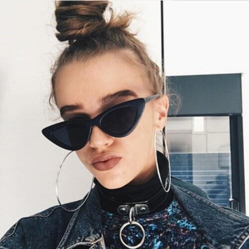 Women Sunglasses Sexy Retro Small Cat Eye Glasses Design for Ladies Eyewear UV400 Wholesale Sunglasses