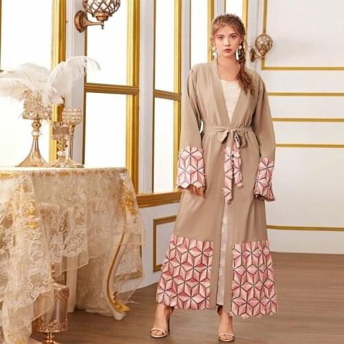 Middle East Muslim New Fashion Geometric Stitching Lace Dubai Arab Cardigan Robe Muslim Woman Caftan Daily Casual Home Wear