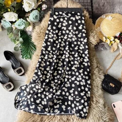 Vintage Small daisies Floral Print Skirts Womens 2020 Summer Korean Elastic waist Midi Long Skirts Bohemian Beach A-line skirt